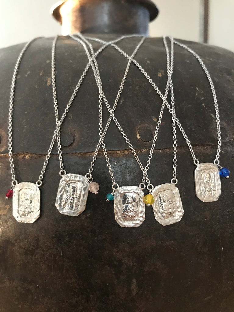 Halskette ESCAPULARIO in Silber - mit roter Perle - letzter Artikel!