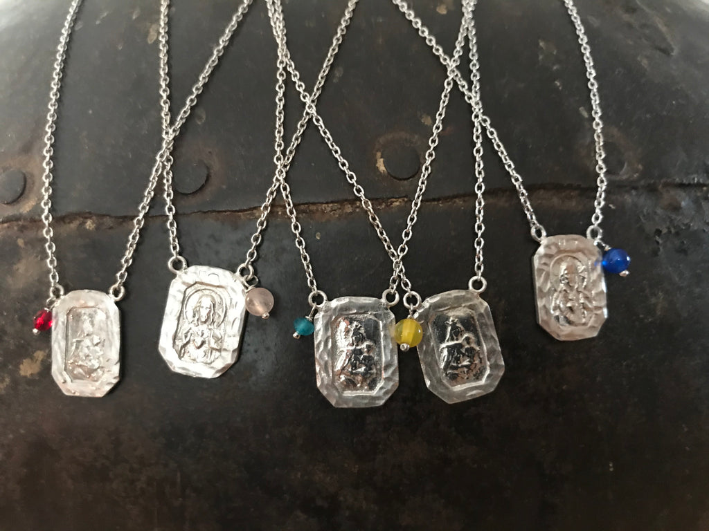 Halskette ESCAPULARIO in Silber - mit roter Perle - letzter Artikel!